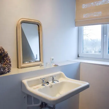 Oda ve Kahvaltı De Heeren Hal 3*