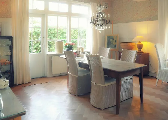 Bed & Breakfast De Heeren Hal 3*