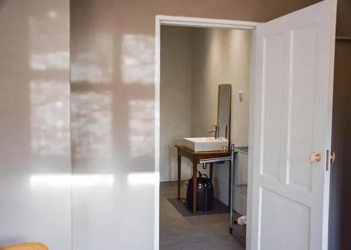 De Heeren Hal 3* Esch